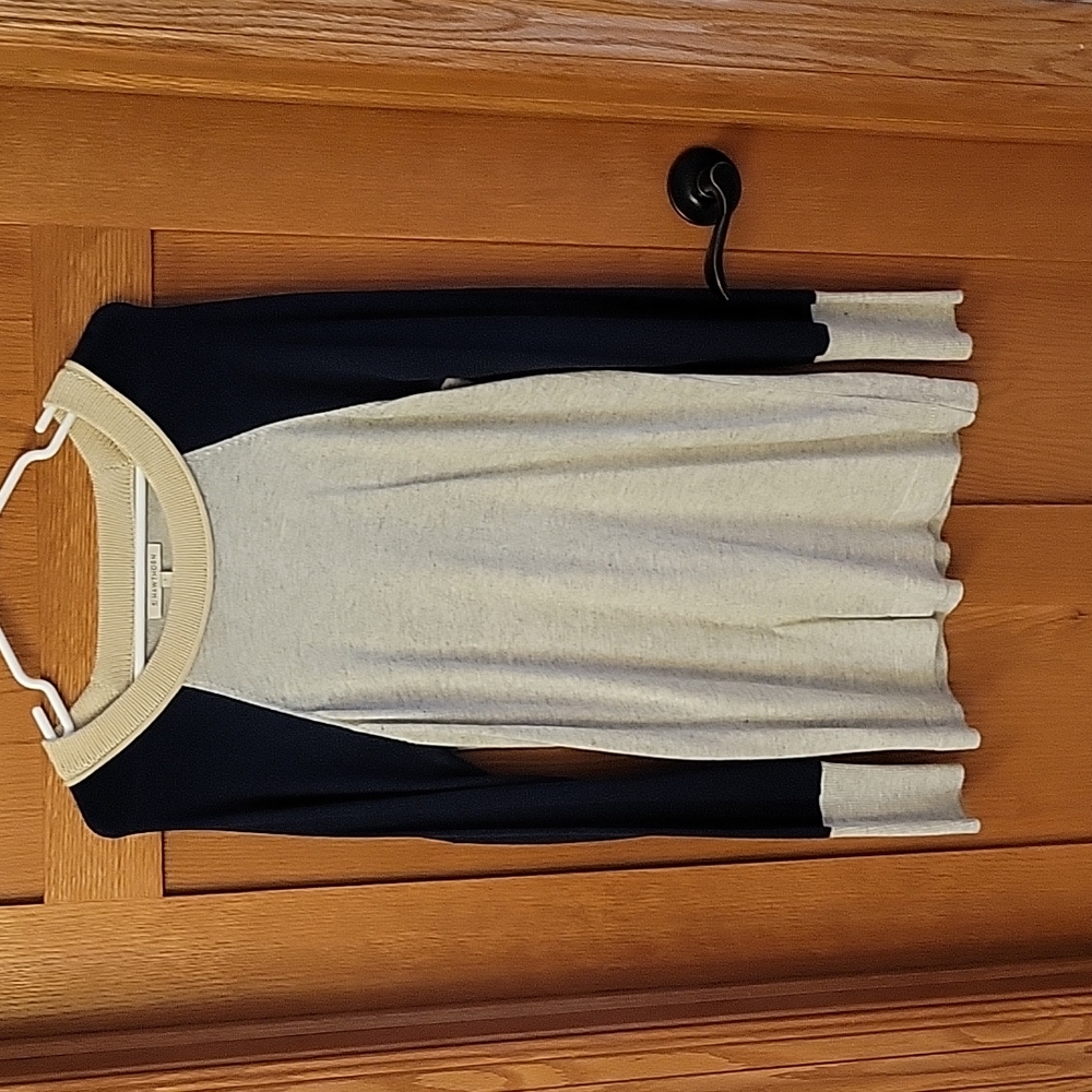 Women's sweater